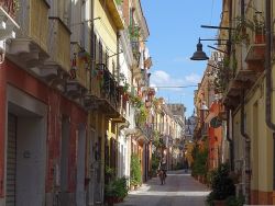 Sardinine - Altstadt von Olbia © Pixabay