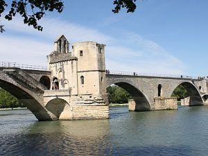 Flusskreuzfahrt auf der Rhone - Avignon